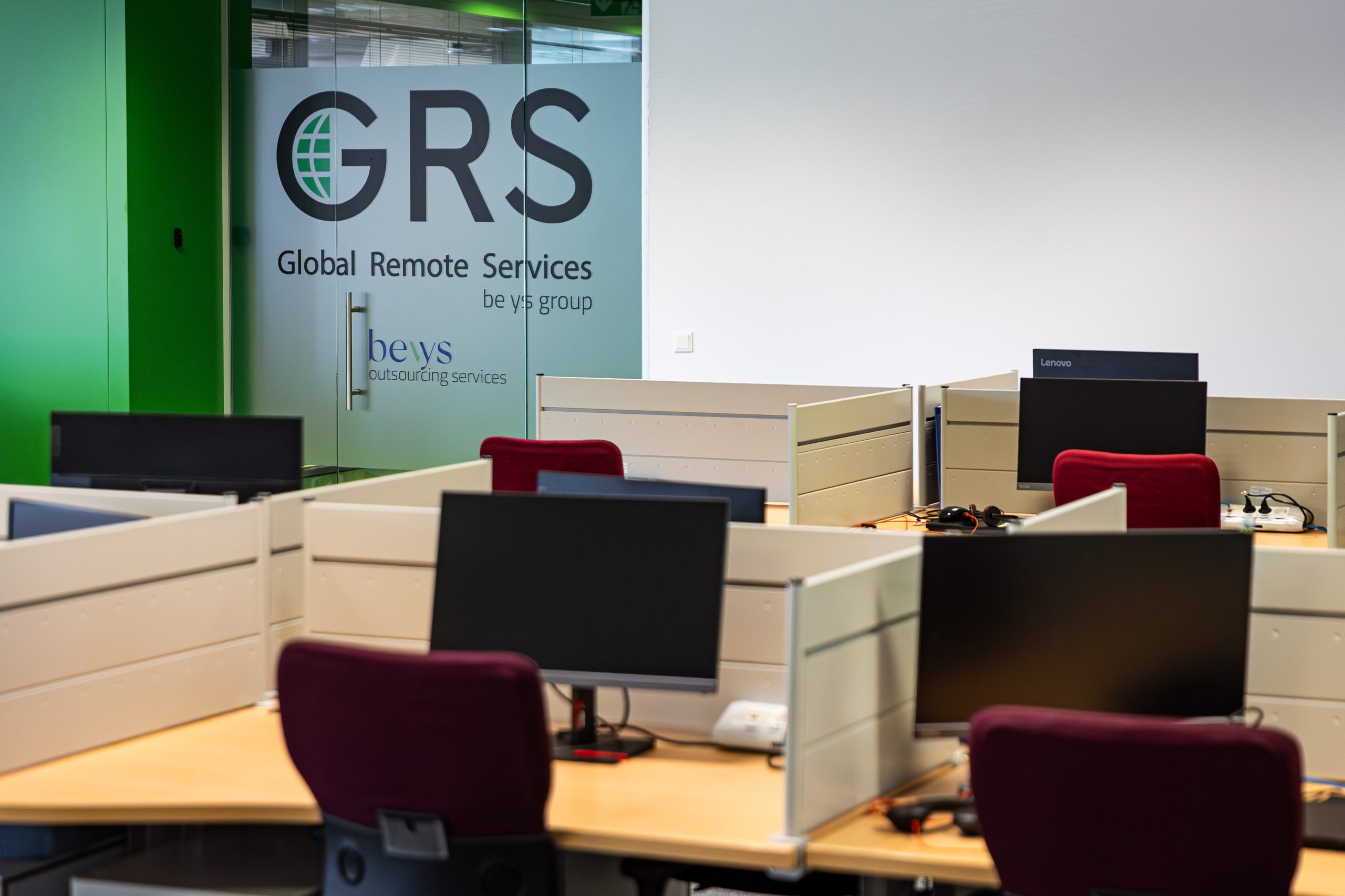 GRS multilingual contact centre workspace